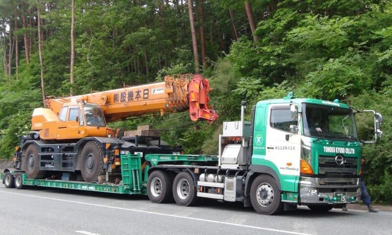 1/50 3軸舵切り低床トレーラー　重機　建機 伸縮舵切り50t低床トレーラーに関する記事一覧